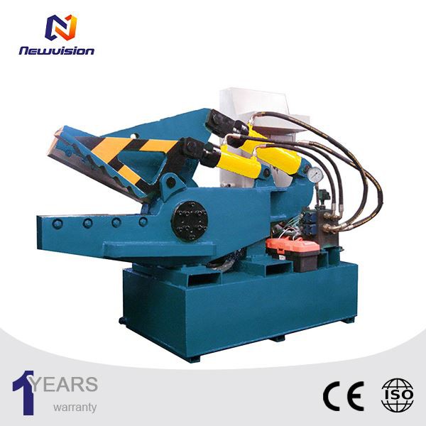 Machine de découpe de pneus restants