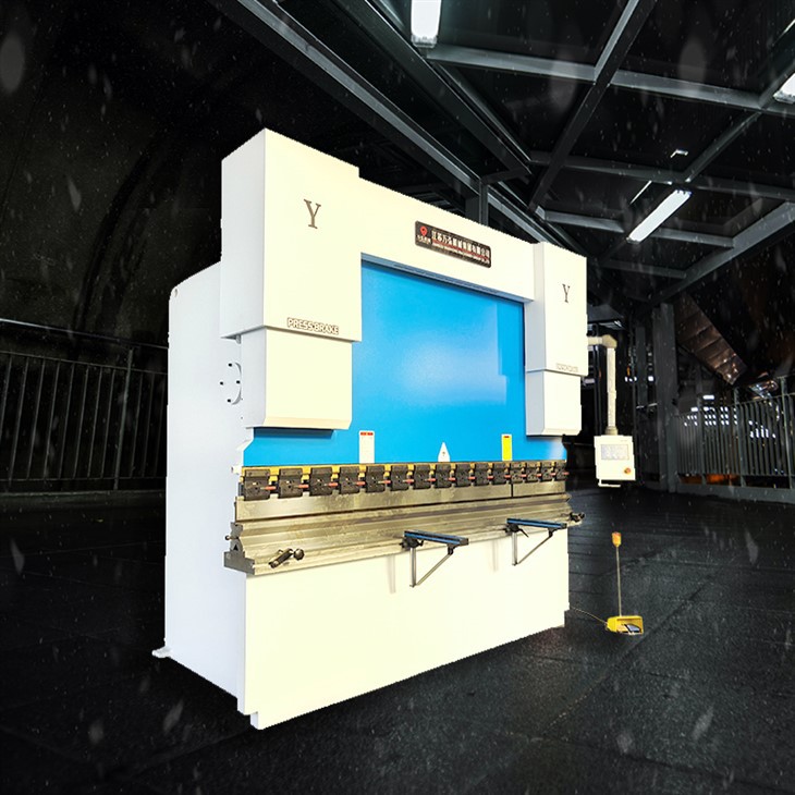 Presse plieuse hydraulique CNC 190 tonnes